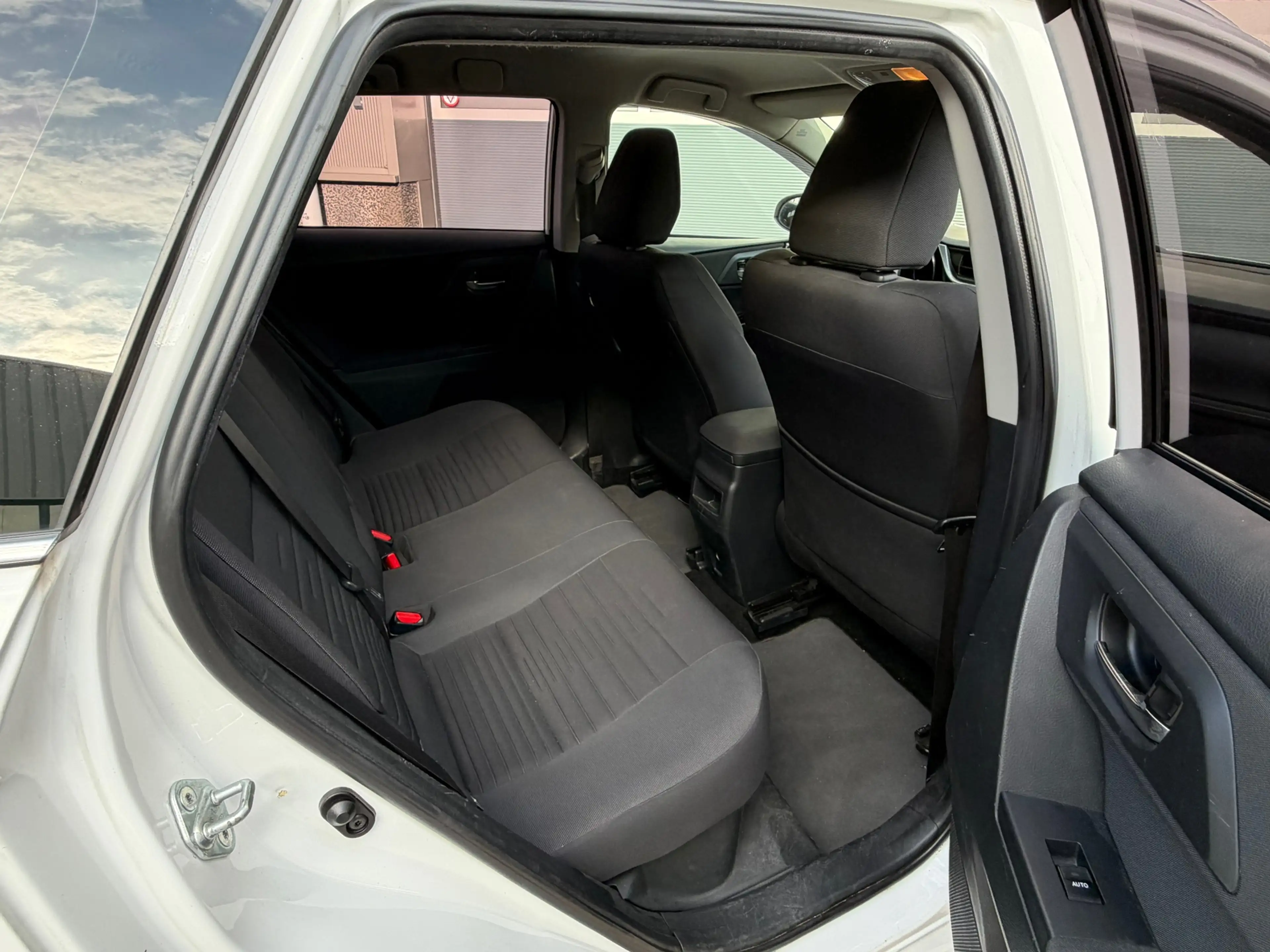 Toyota Auris Touring Sports 1.8 Hybrid Aspiration bj.2015 Camer — photo 12