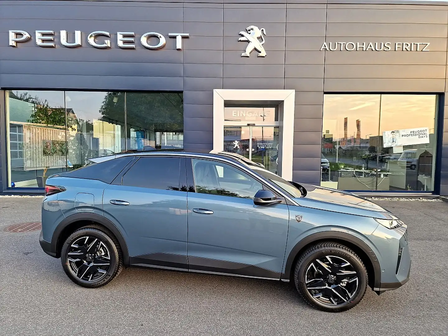 Peugeot 3008 Hybrid 145 E-DCS6 GT Aut. "August verfügbar" Blauw - 2