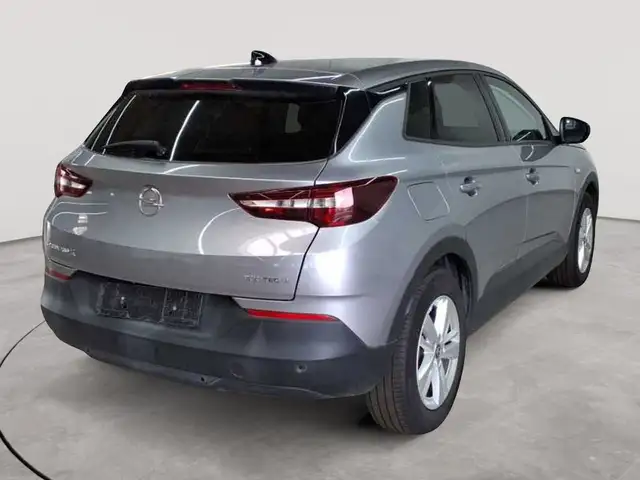 Opel Grandland X view 4
