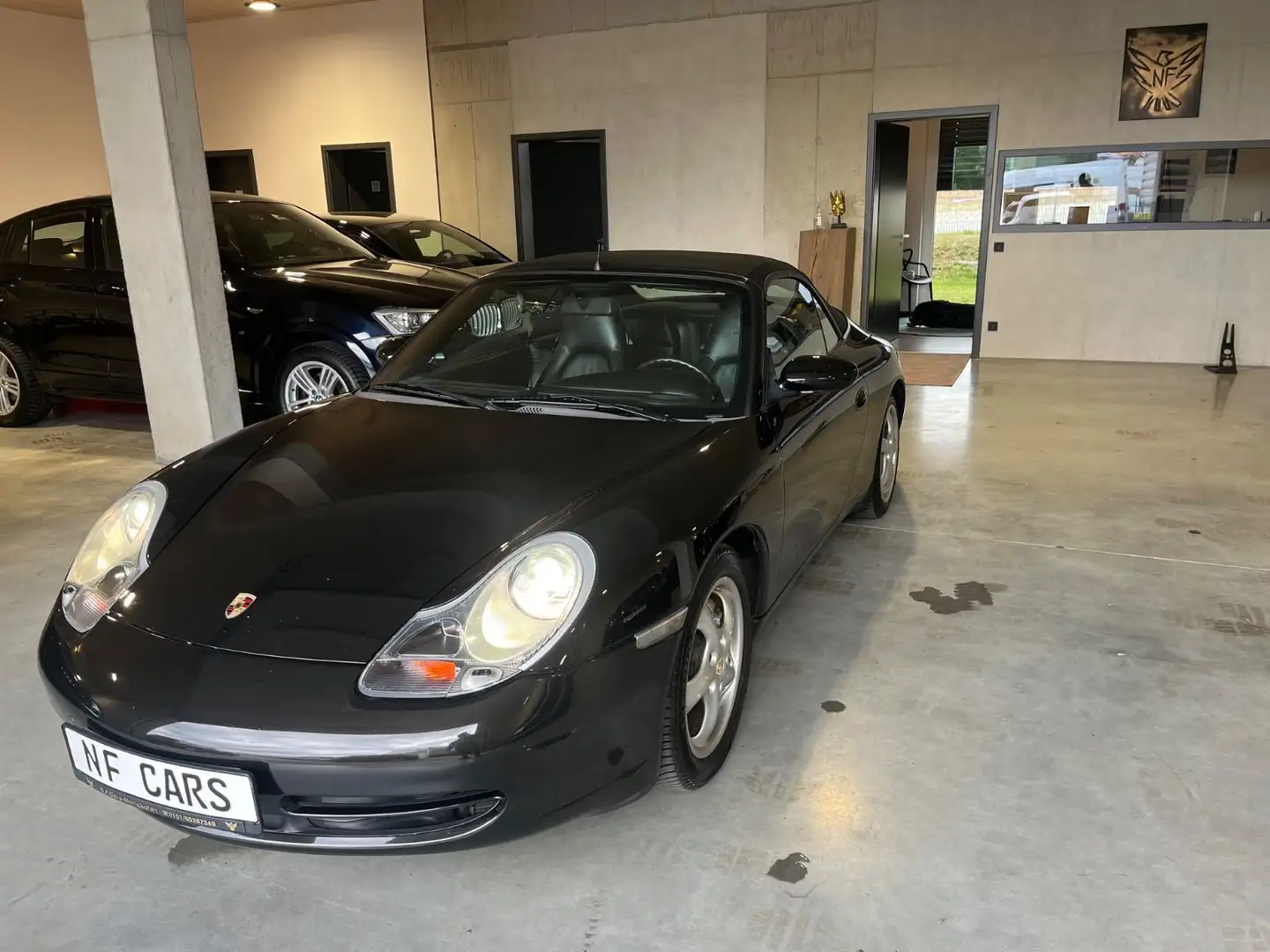 Porsche 996 911 Carrera 4 Cabriolet1.Hand SH Porsche Schwarz - 1