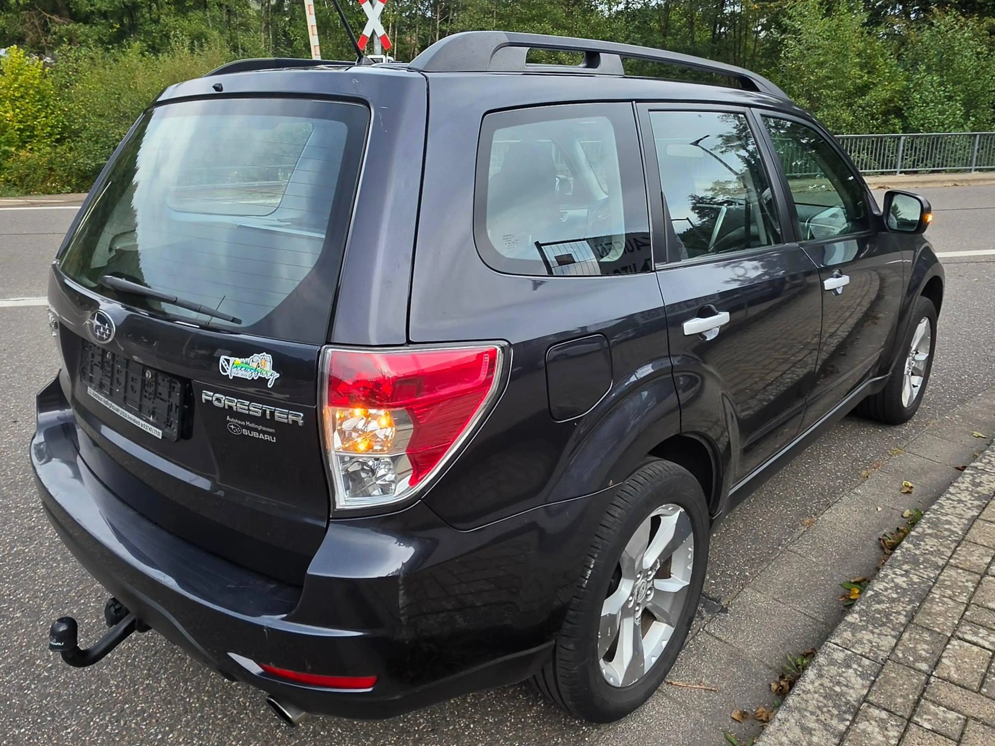 Subaru Forester Comfort 4x4!Xenon!Panorama!Kamera!Tüv neu! — photo 4