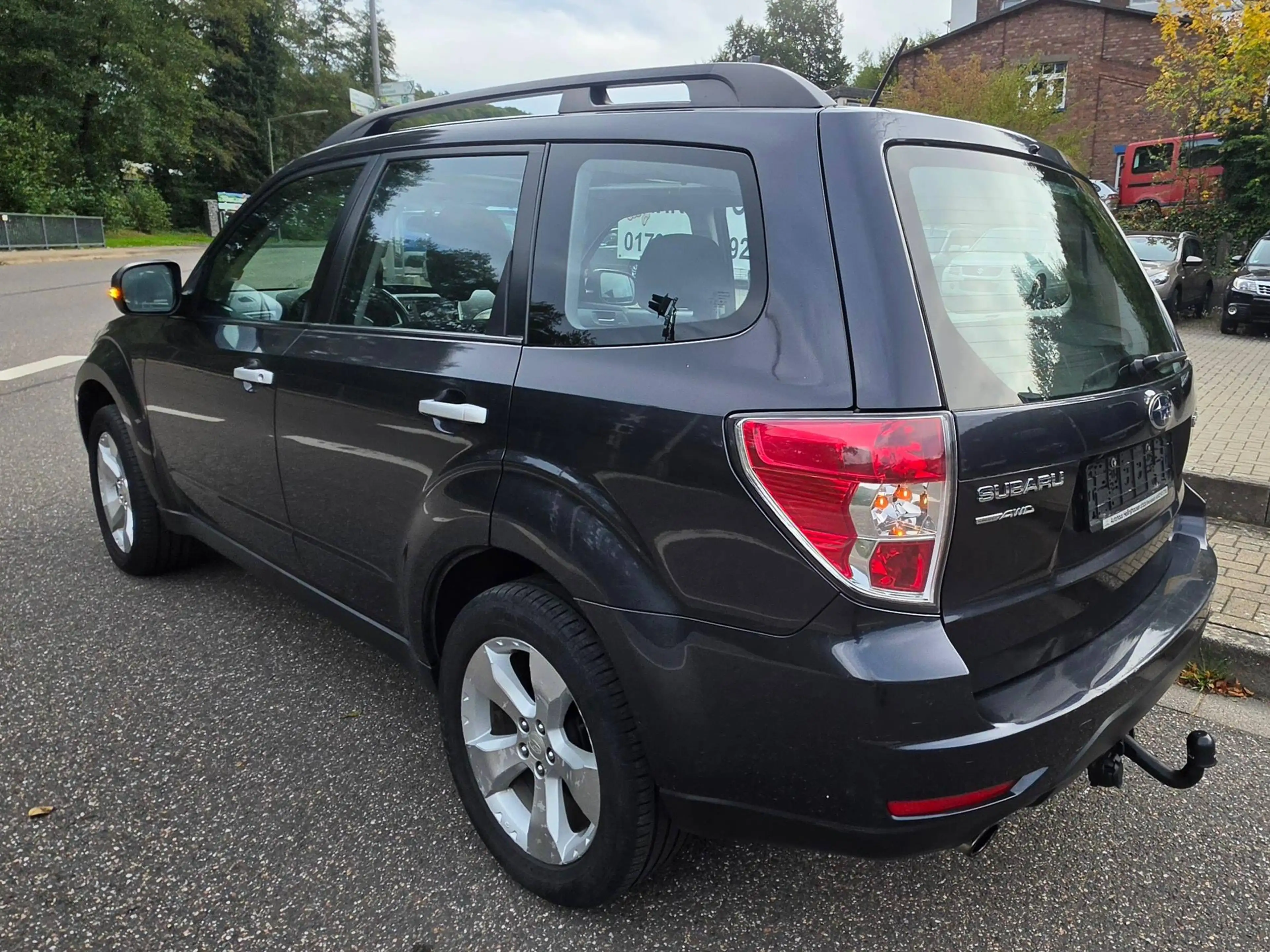 Subaru Forester Comfort 4x4!Xenon!Panorama!Kamera!Tüv neu! — photo 3