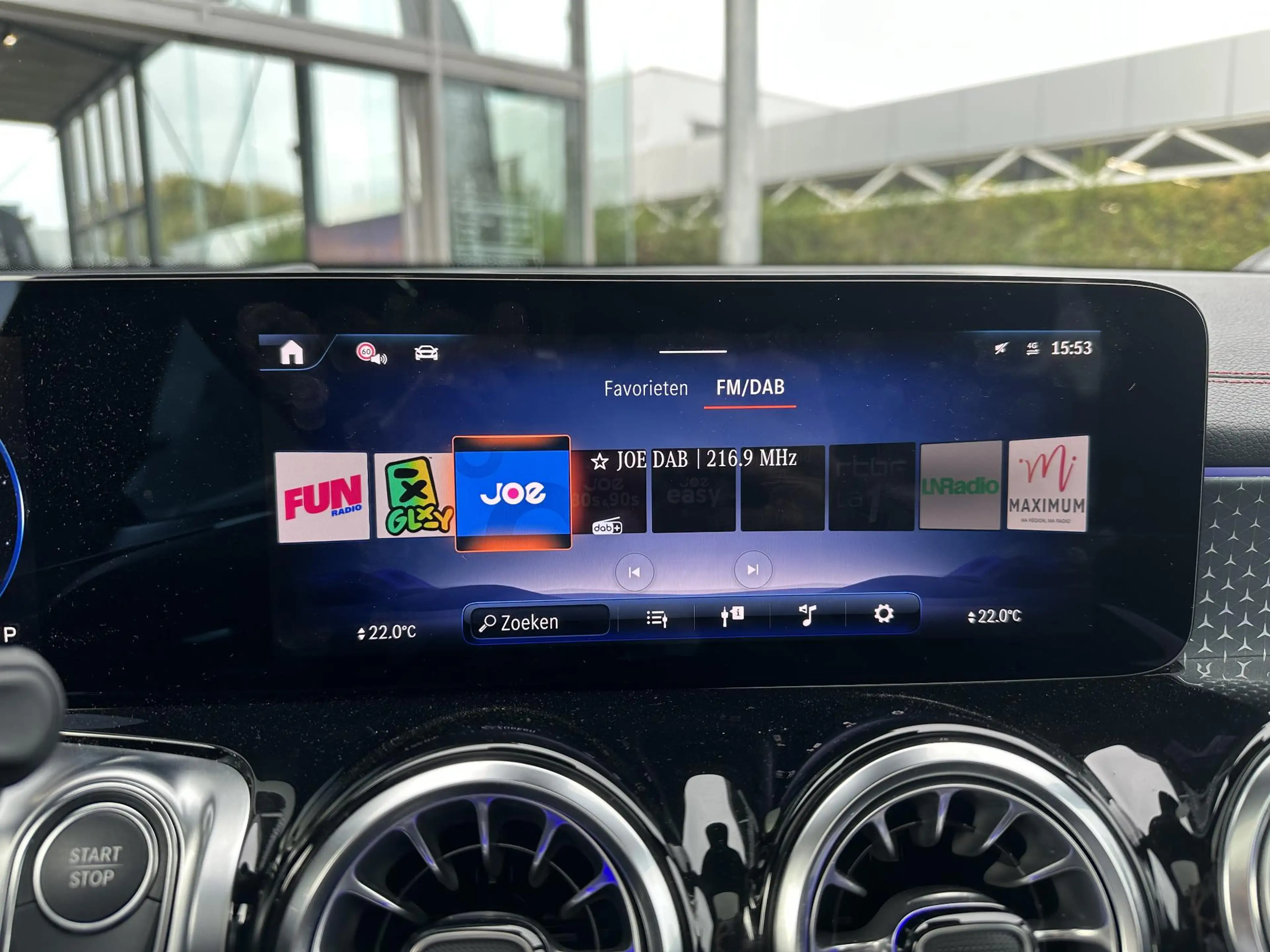 Mercedes-Benz EQB 250 250+ AMG Line — photo 6