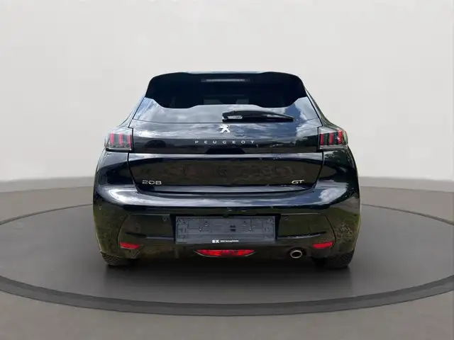 Peugeot 208 view 4