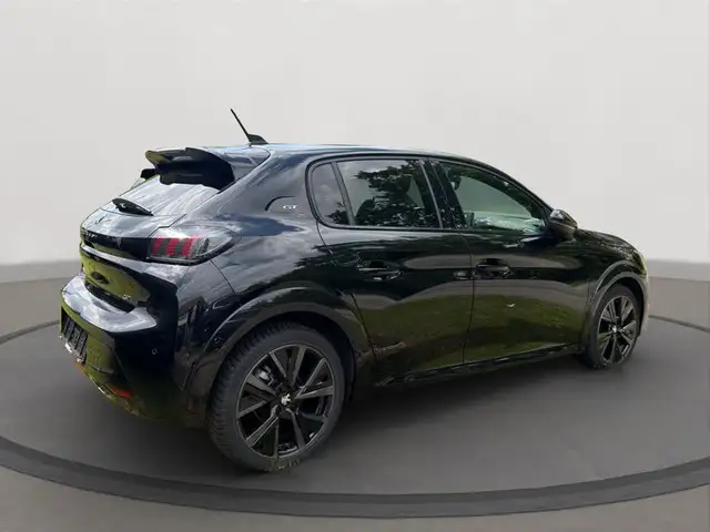 Peugeot 208 view 5