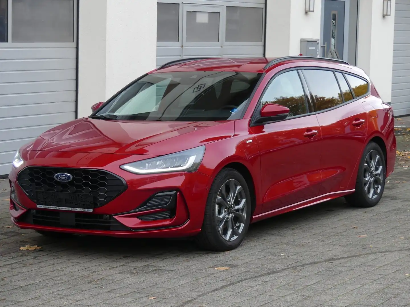Ford Focus Turnier ST-Line X Rot - 1