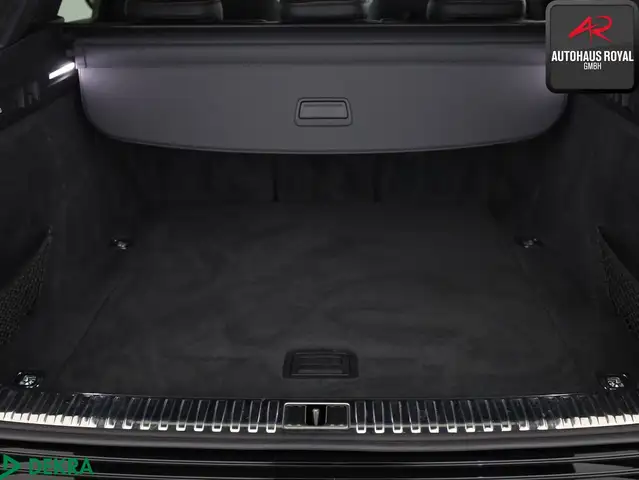 Audi E-Tron view 14