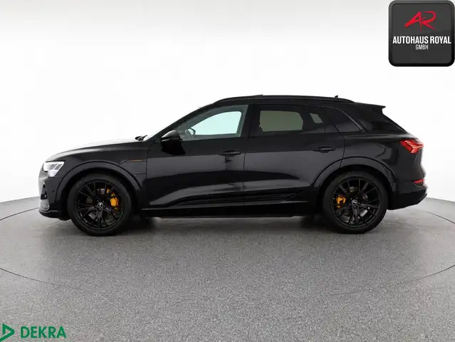 Audi E-Tron view 2
