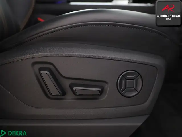 Audi E-Tron view 12