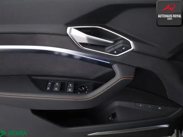 Audi E-Tron view 15