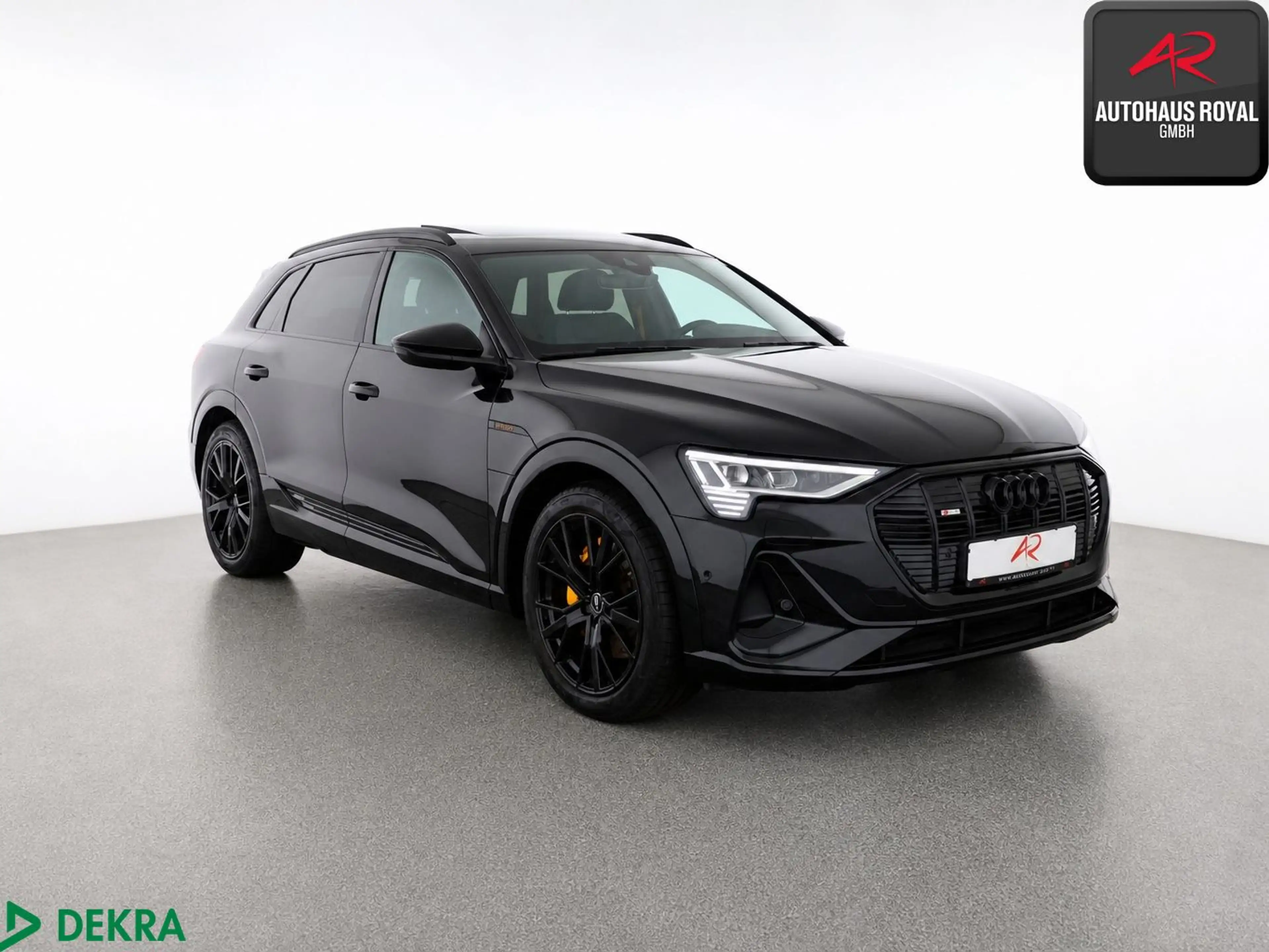 Audi e-tron 55 qu S LINE MATRIX,NACHTSICHT,HUD,BANG+O — photo 7