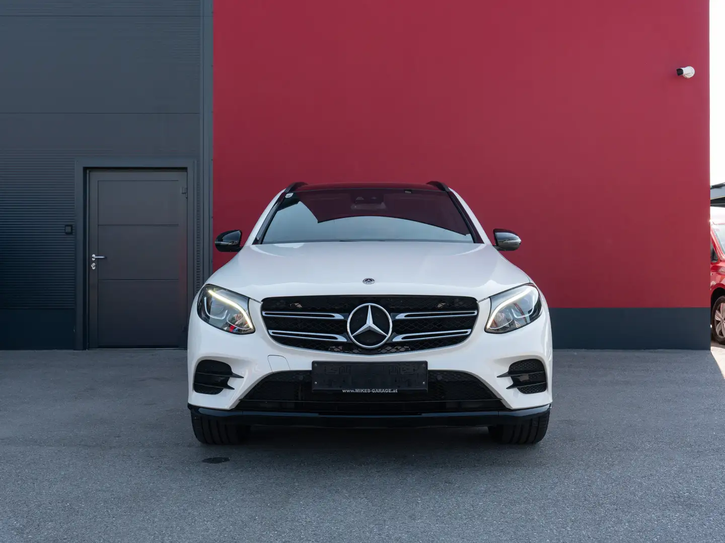 Mercedes-Benz GLC 220 GLC 220d 4MATIC *AMG PAKET**LED**NAVI**PANORAMA* Weiß - 2