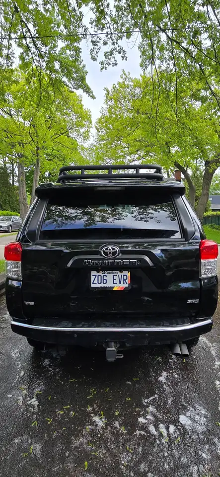 Toyota 4-Runner снимка Toyota 4-Runner