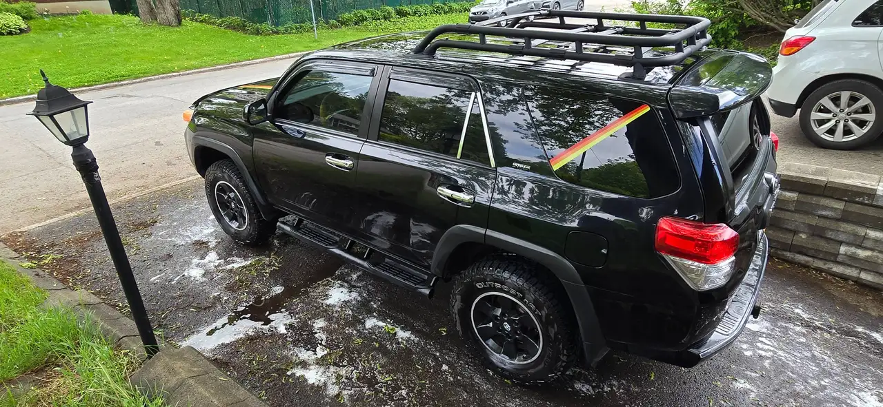Toyota 4-Runner снимка Toyota 4-Runner