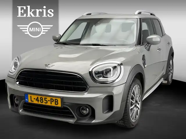 MINI One Countryman Trekhaak / Cruise control / LED / Navigatie / Isof