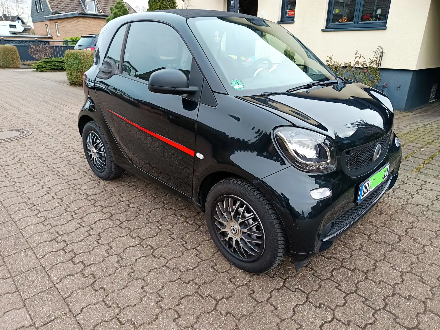 smart forTwo Basis 52kW (453.342) Schwarz - 1