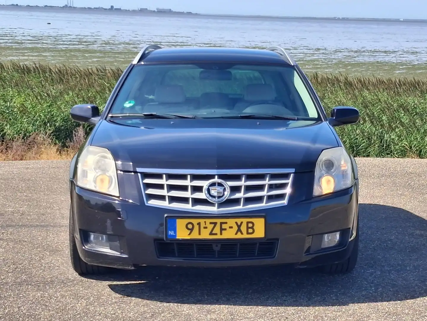 Cadillac BLS BLS 2.0T Elegance Schwarz - 2