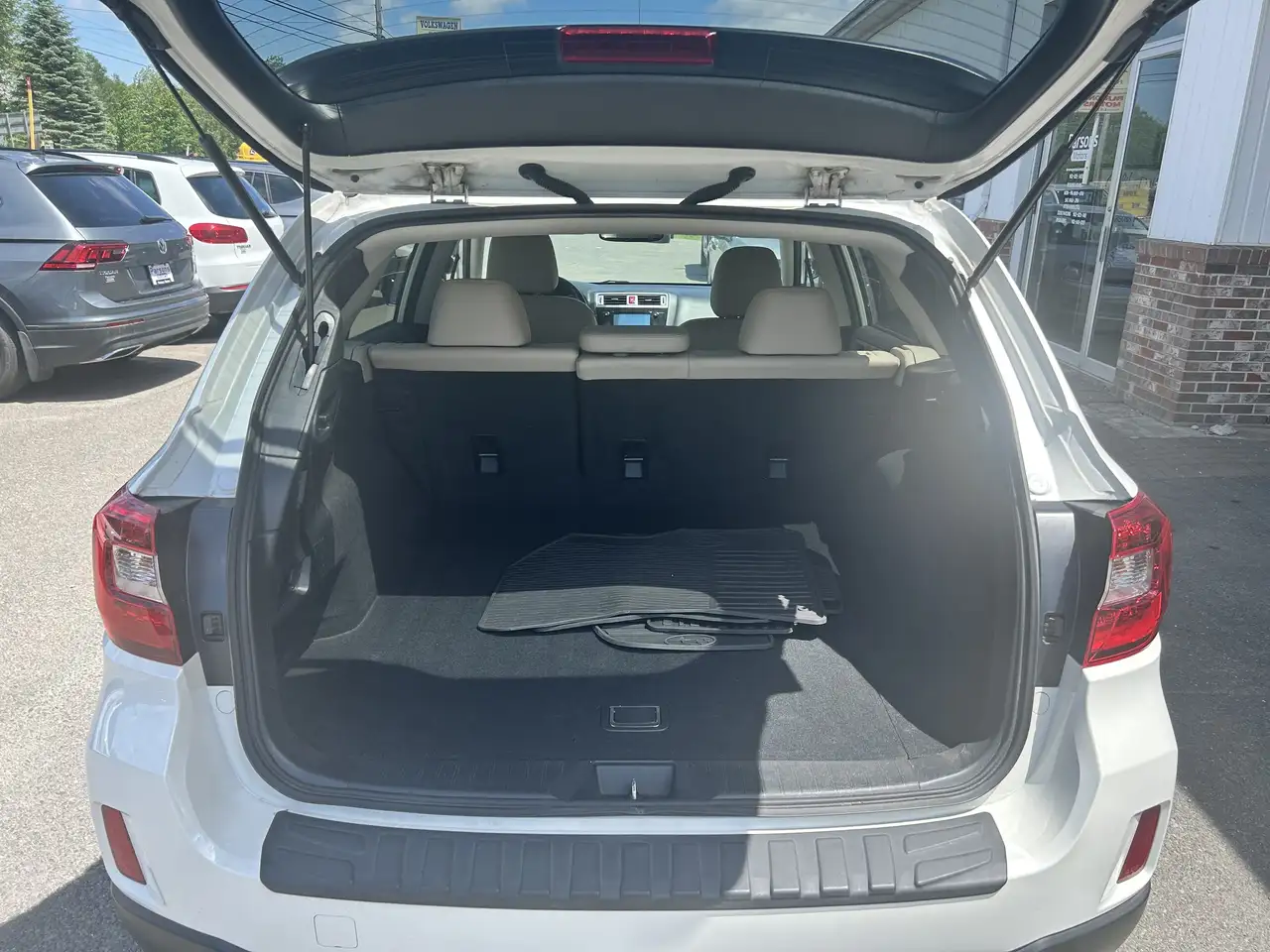 Subaru OUTBACK fotografie Subaru OUTBACK
