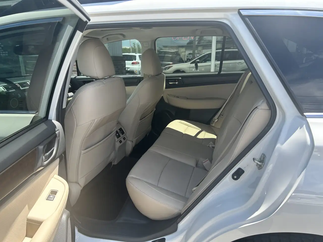 Subaru OUTBACK fotografie Subaru OUTBACK
