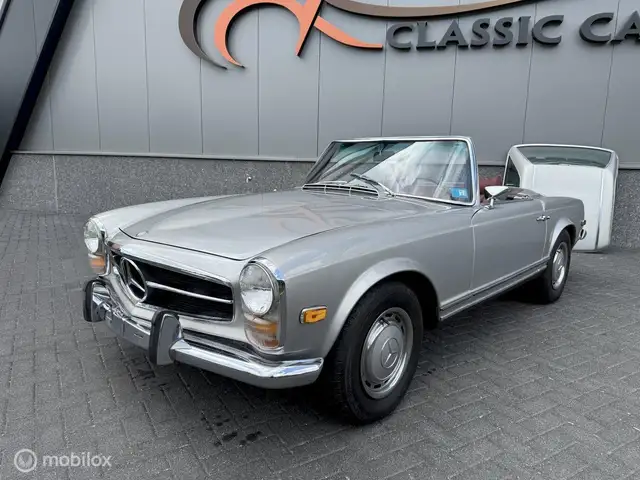Mercedes-Benz SL 280 Pagode