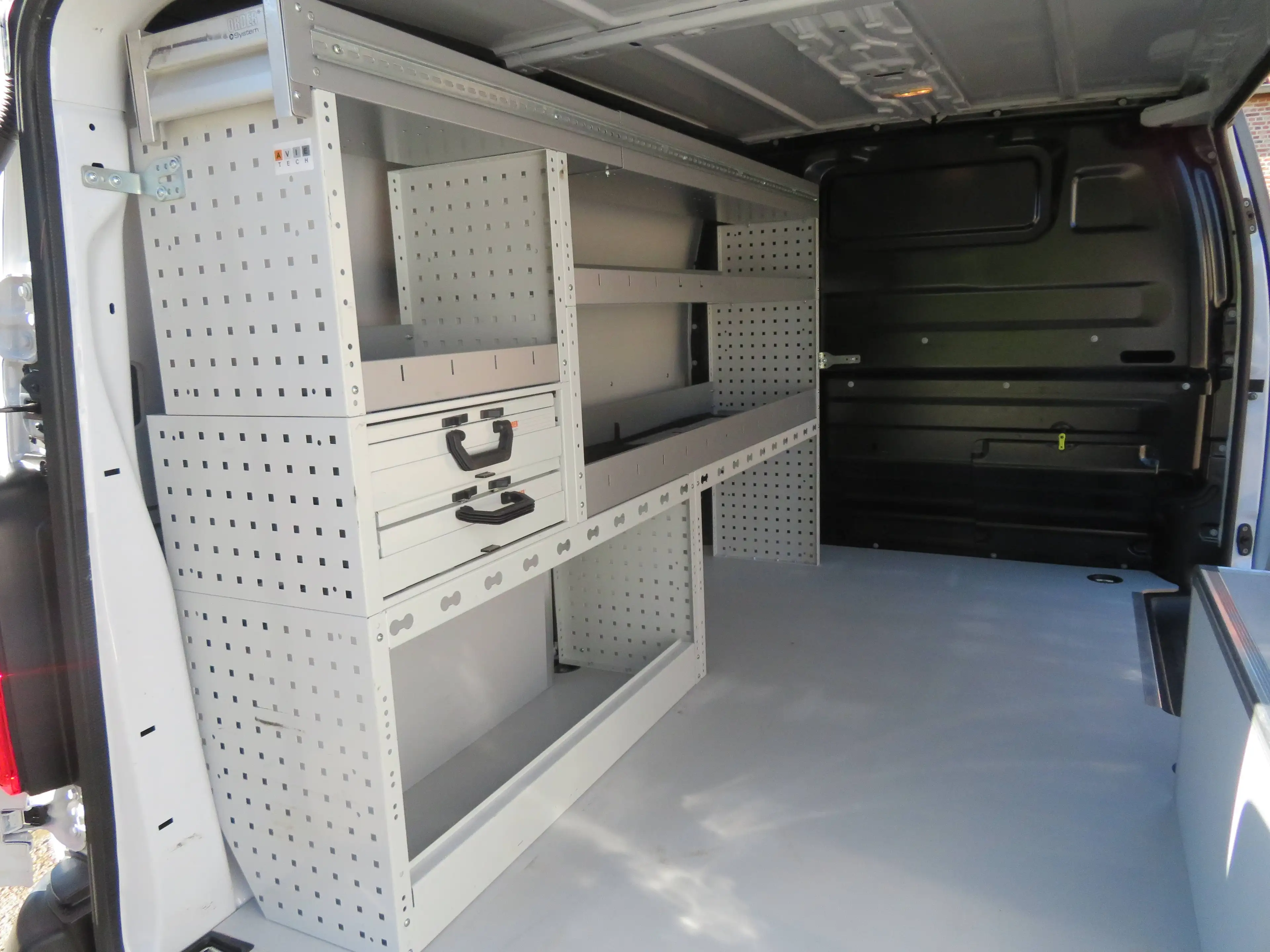 Peugeot Expert 2.0 BlueHDI - Dakdrager & ingericht - L2 — photo 11