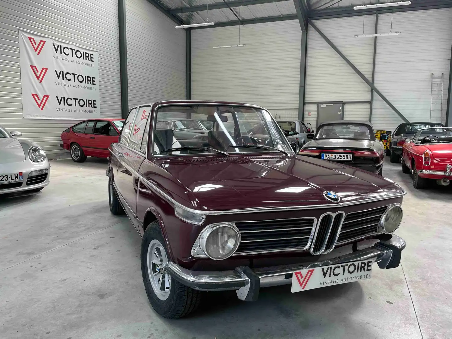 BMW 2002 tii Rouge - 2