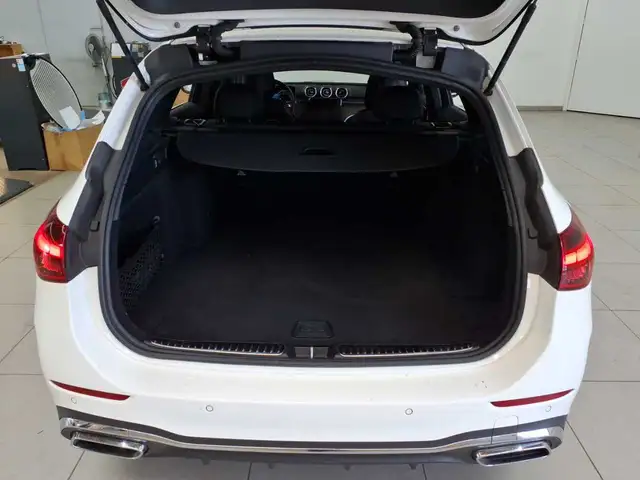 Mercedes-Benz C-Class view 15