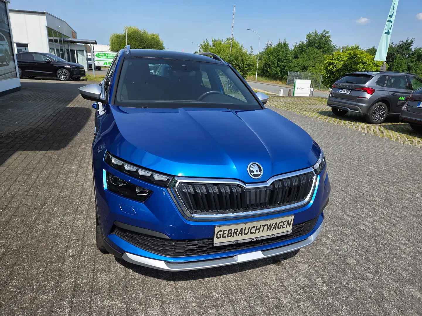 Skoda Kamiq Scoutline 1.5 TSI 110 kW DSG/PDC/EHK/BFS/RFK/Navi Blau - 2