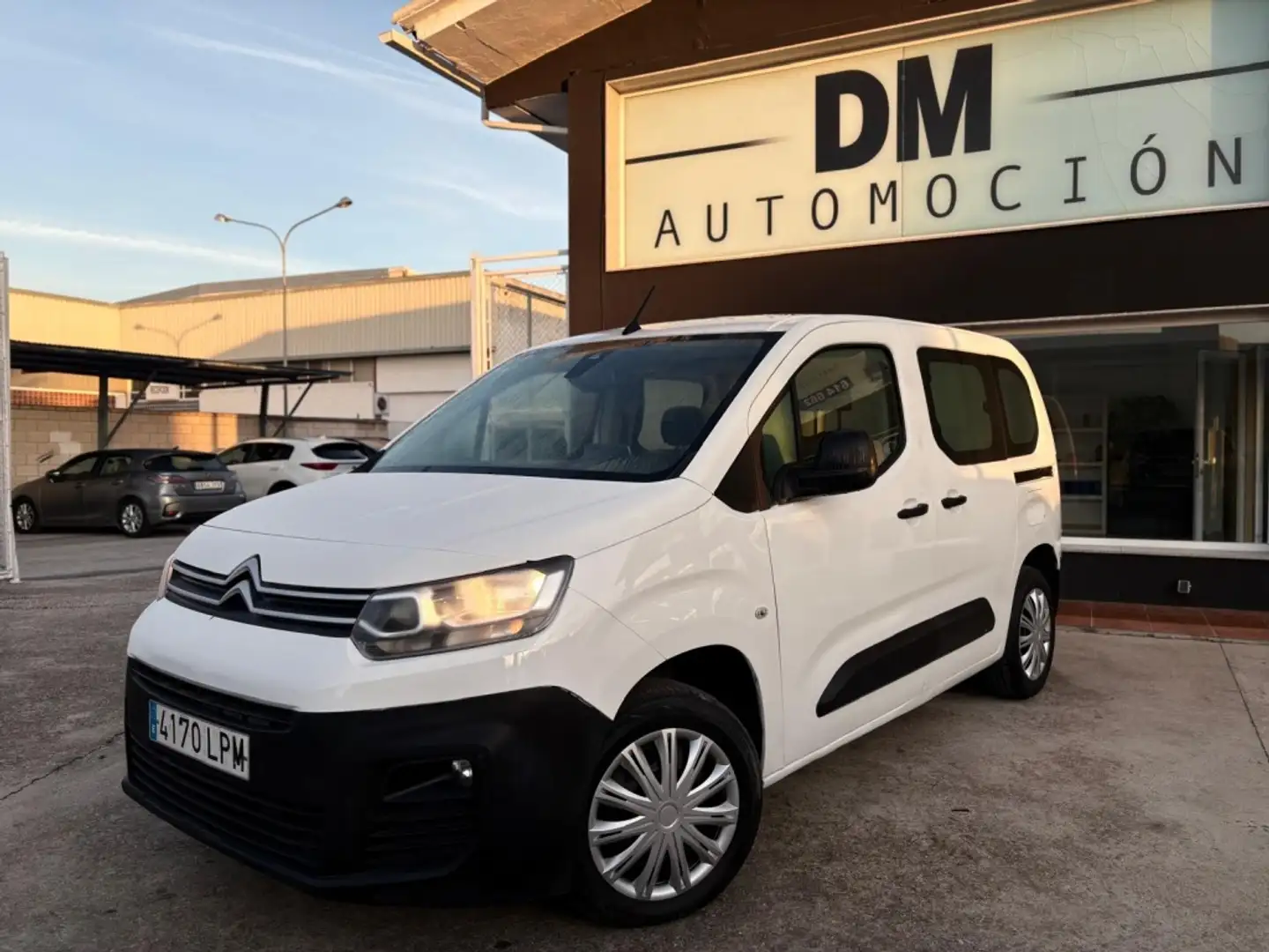 Citroen Berlingo BlueHDi Talla M Feel 100 Blanco - 1
