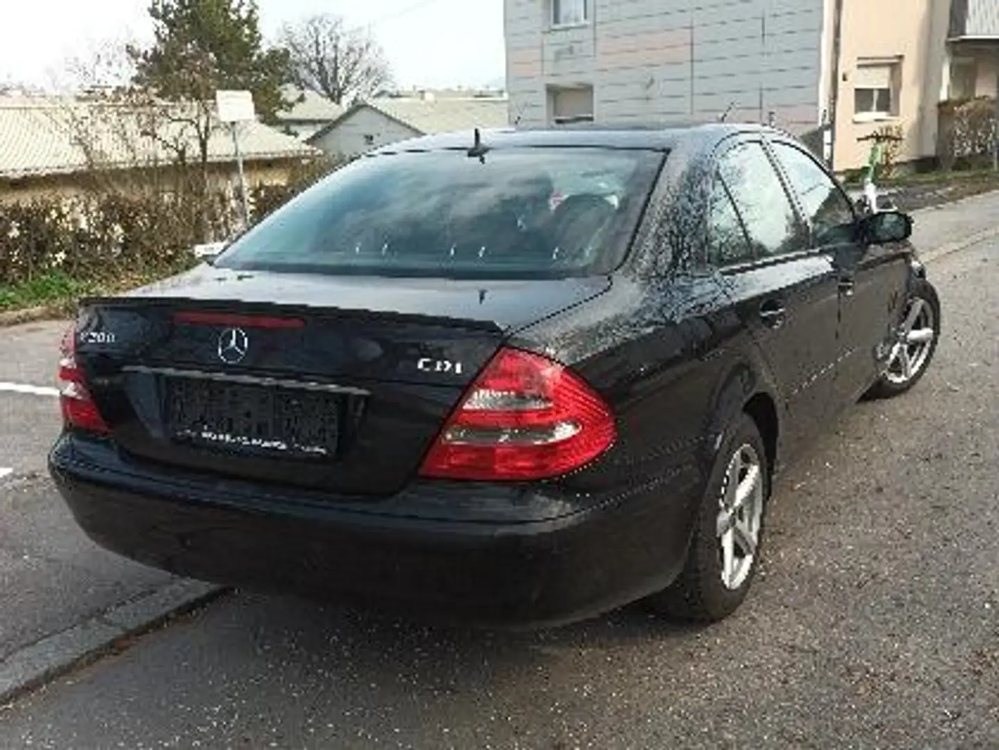 Mercedes-Benz E 200 E 200 Classic CDI Classic Schwarz - 2