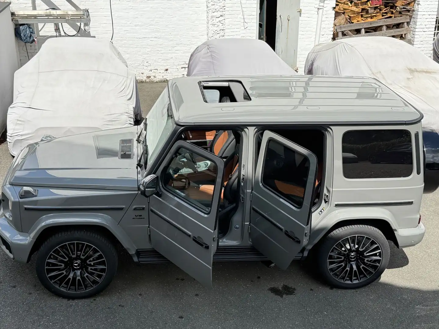 Mercedes-Benz G 63 AMG G 63 *AMG Perform*Carbon*A22 ACTIVE RIDE*MY26 Grau - 1