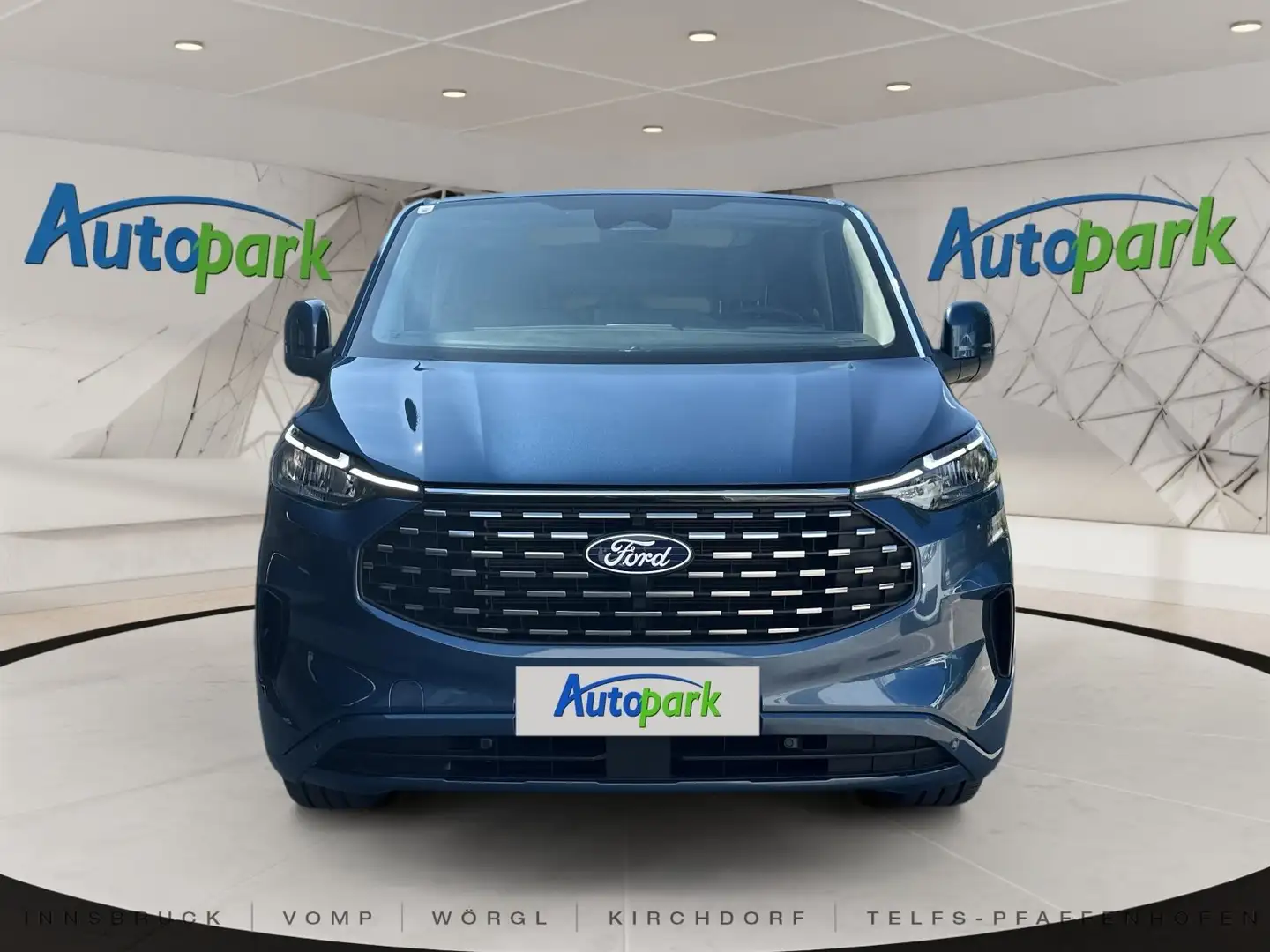Ford Tourneo Custom Titanium Blau - 2