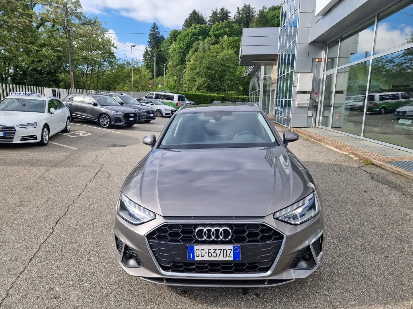 Audi A4 Avant 35 TDI/163 CV S tronic S line edition Bronzo - 2