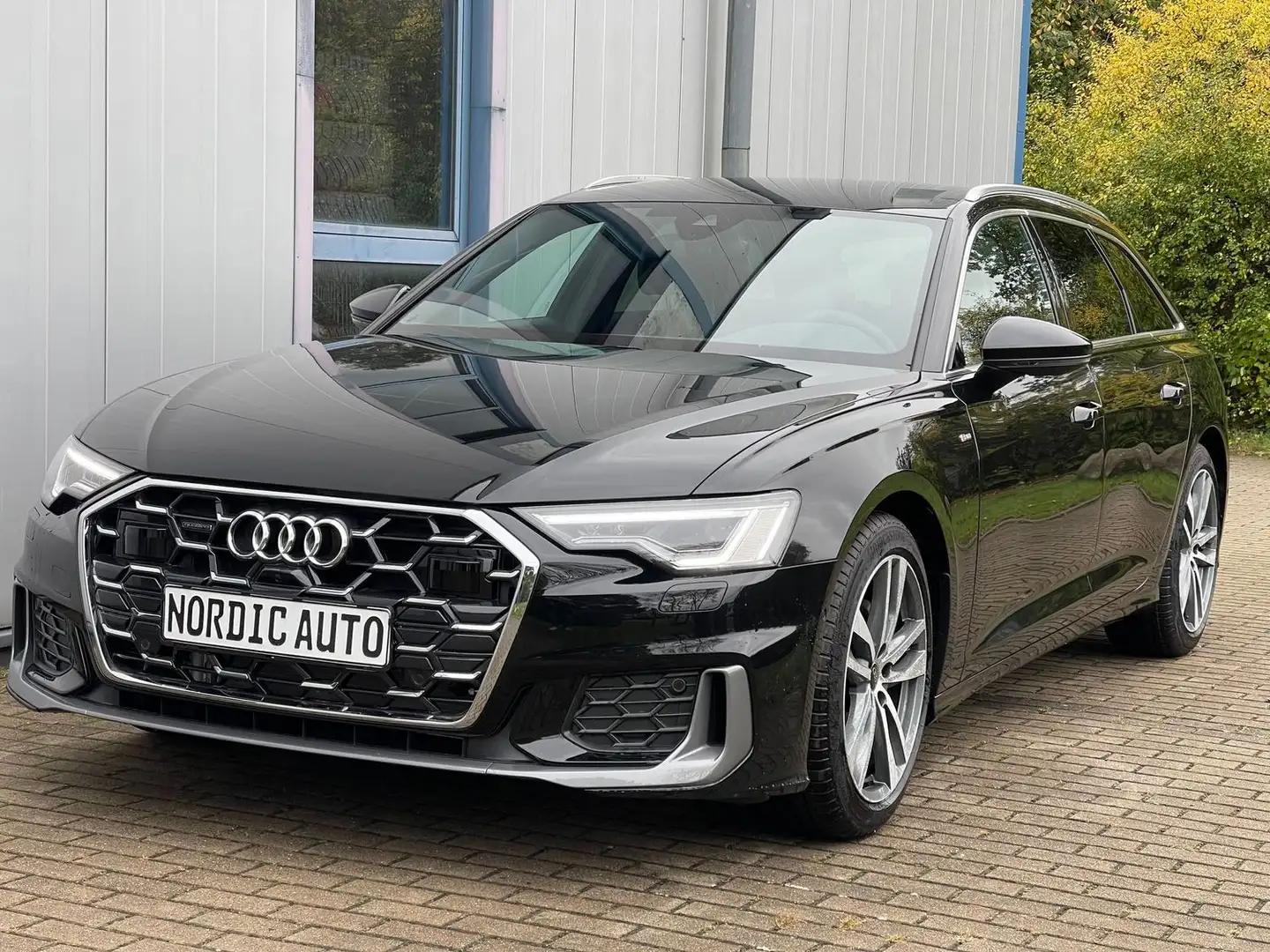 Audi A6 40 TDI quattro S line+AHK+Cockpit+Kamera+StandH Noir - 1