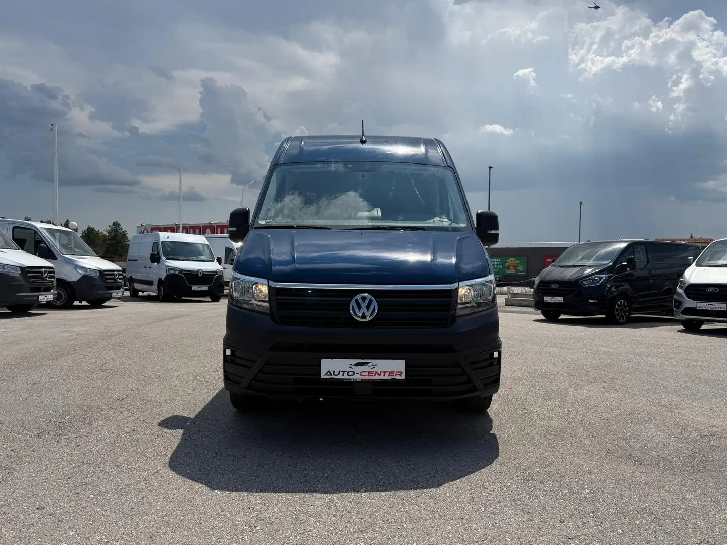 Volkswagen Crafter 35 2.0 TDI FWD L2H2 *Netto €20.750,-* Blau - 2