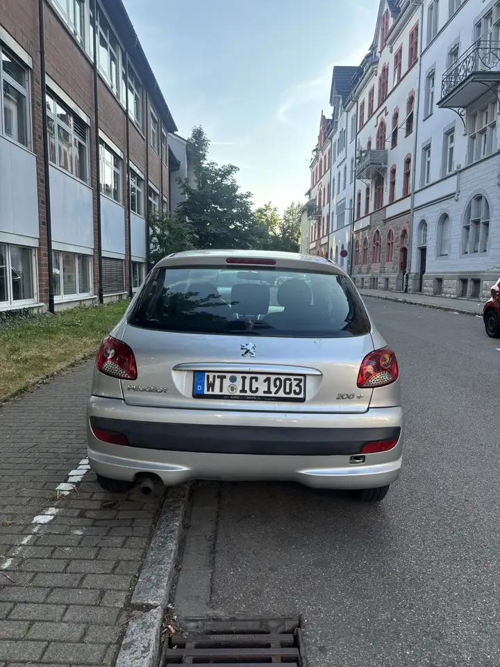 Peugeot 206