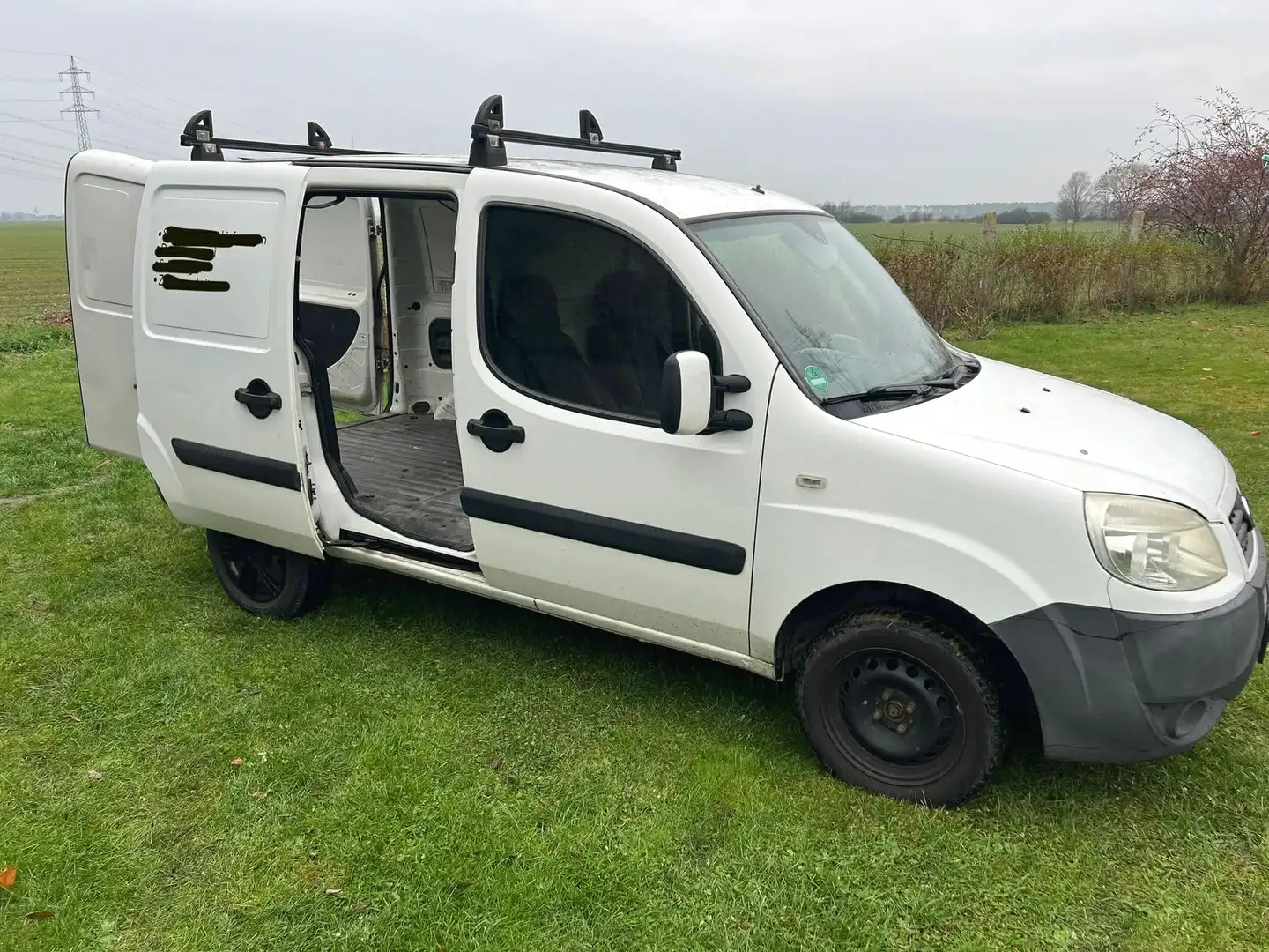 Fiat Doblo Doblo Cargo 1.3 - 223L Model Weiß - 2