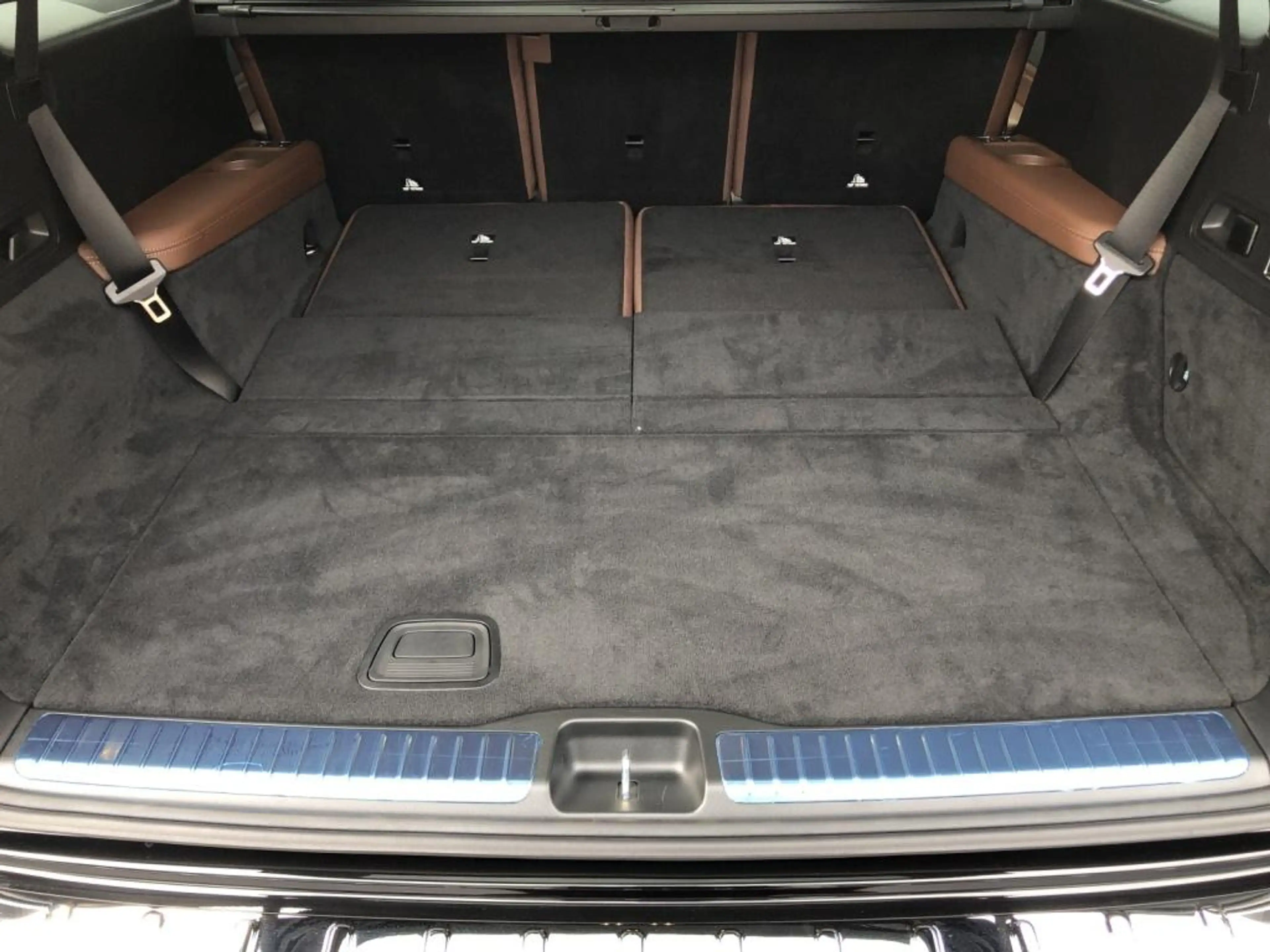 Mercedes-Benz GLS 350 d 4MATIC AMG+MBUX+Burm+MBeam+Night+AHK — photo 13