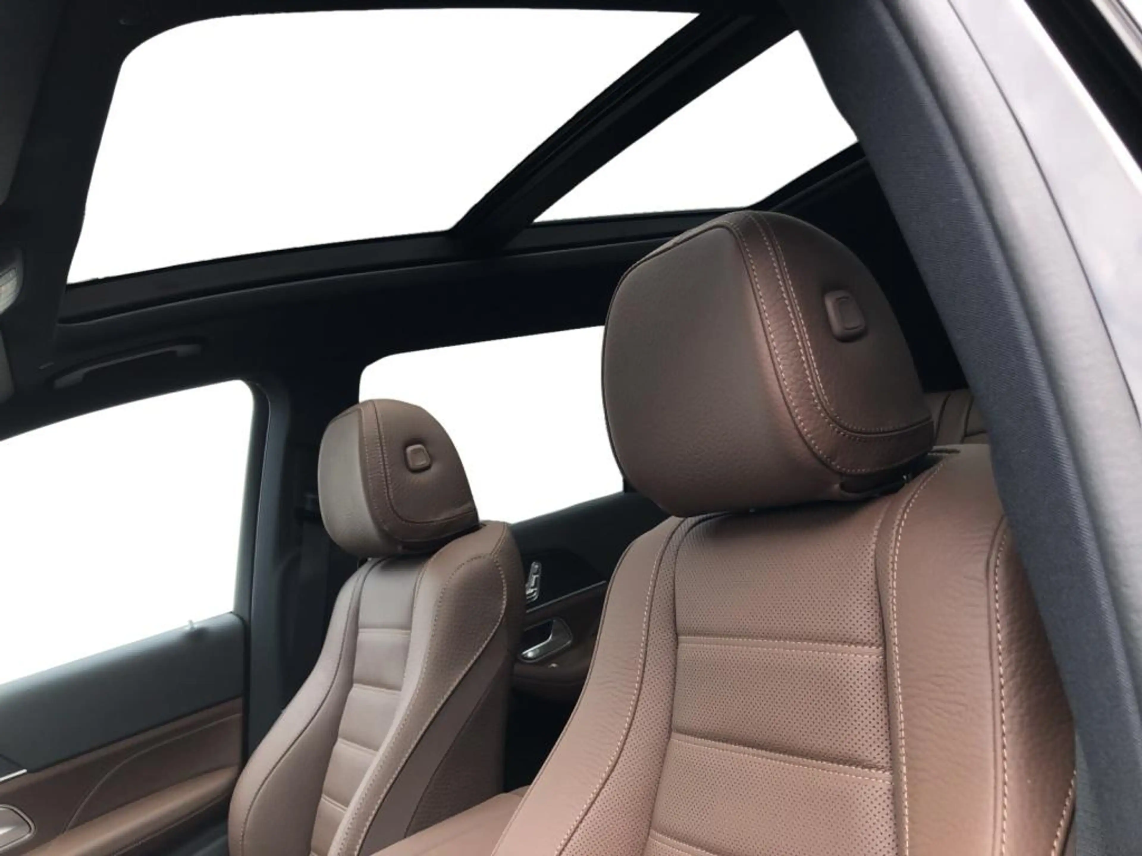 Mercedes-Benz GLS 350 d 4MATIC AMG+MBUX+Burm+MBeam+Night+AHK — photo 14
