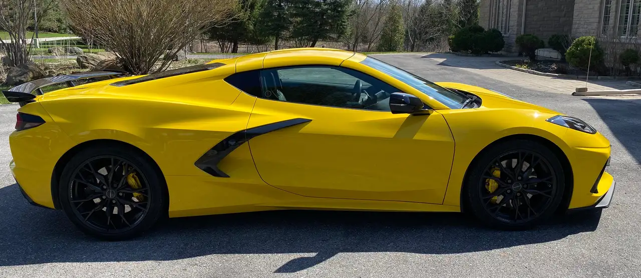 Chevrolet Corvette снимка Chevrolet Corvette