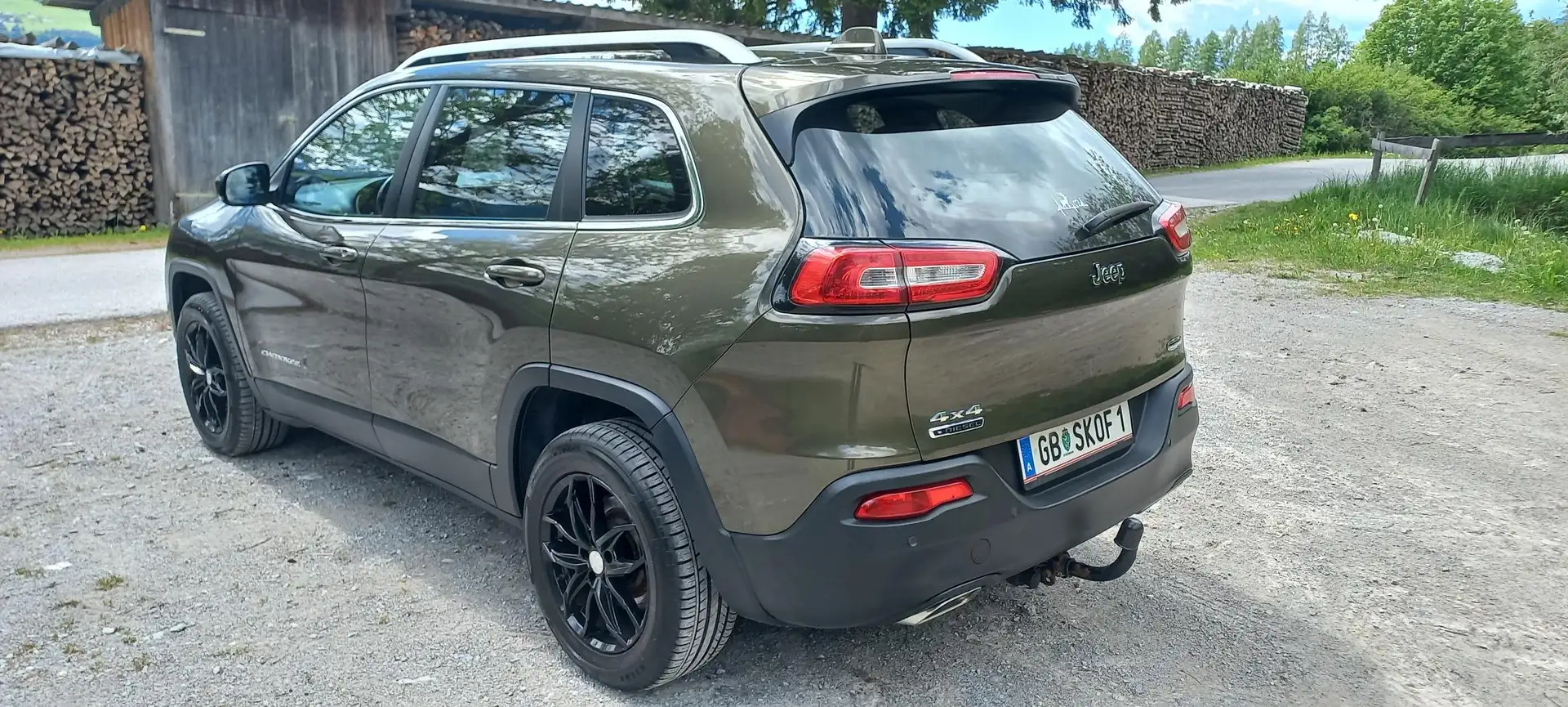 Jeep Cherokee Cherokee 2,0 MultiJet II AWD Longitude Aut. Verde - 2