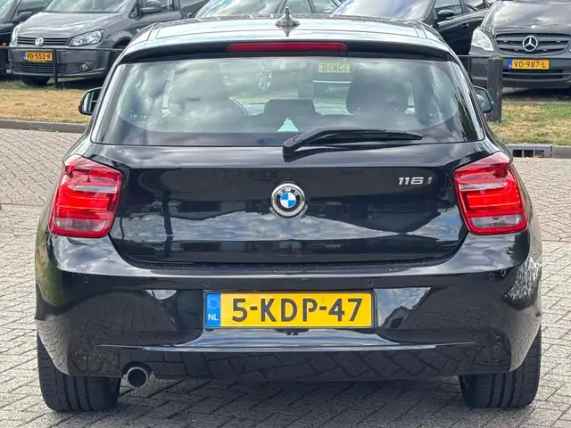 BMW 1 Series view 6
