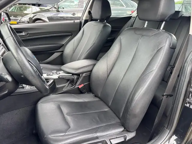 BMW 1 Series view 11