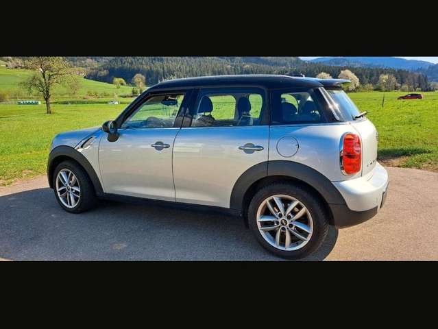 Imagine MINI Cooper Countryman Mini Cooper Countryman