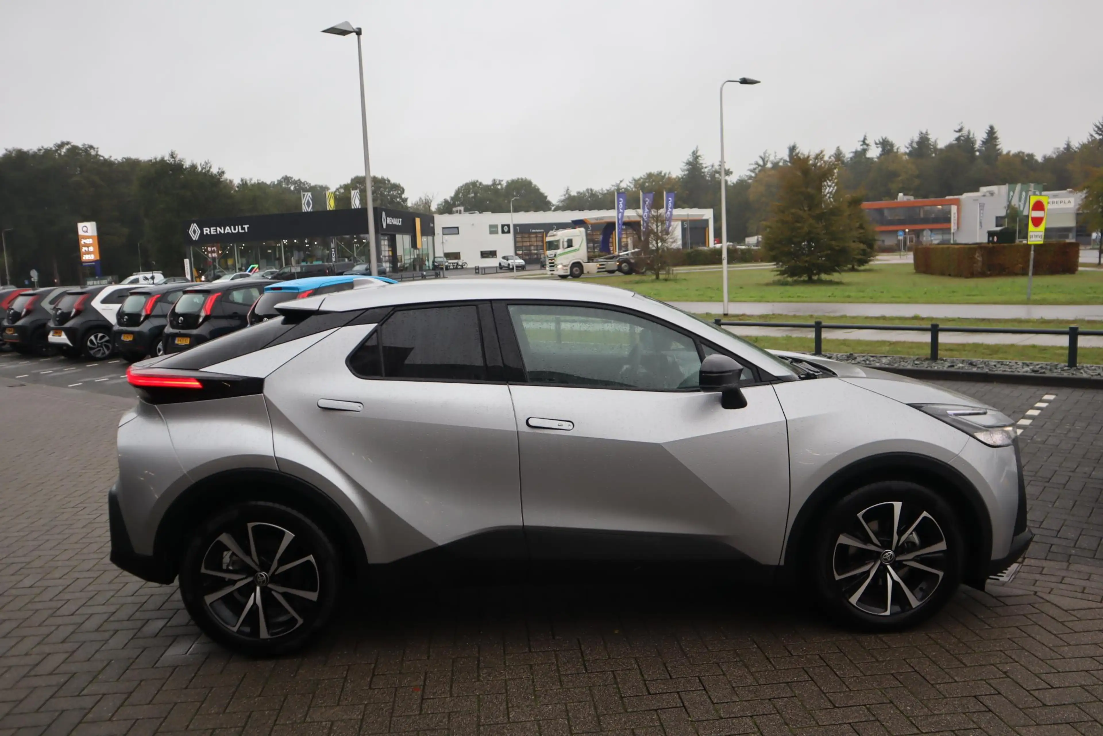 Toyota C-HR 1.8 HYBRID 140 DYNAMIC AFN-TREKHAAK 1e EIGENAAR NL — photo 10