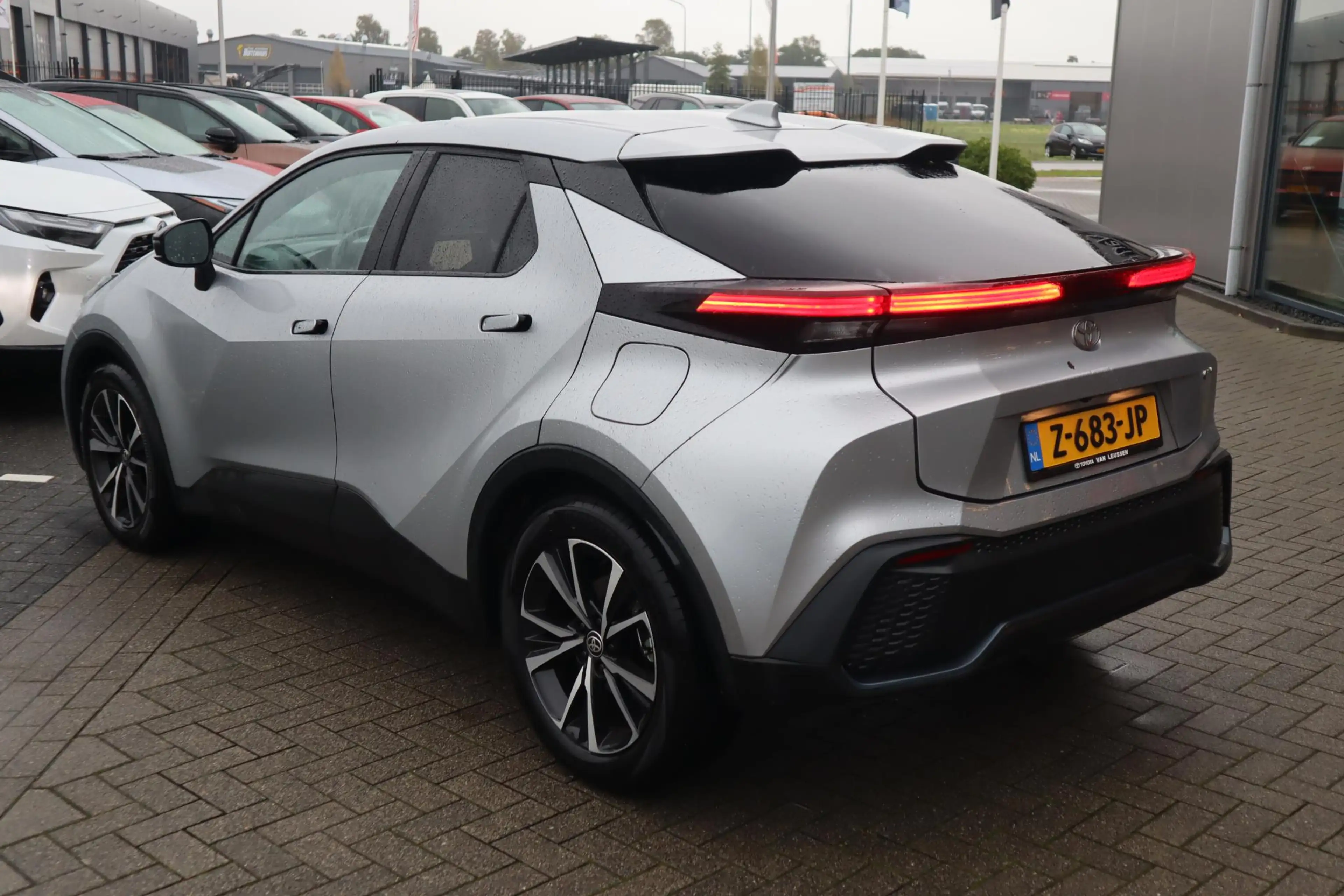 Toyota C-HR 1.8 HYBRID 140 DYNAMIC AFN-TREKHAAK 1e EIGENAAR NL — photo 3