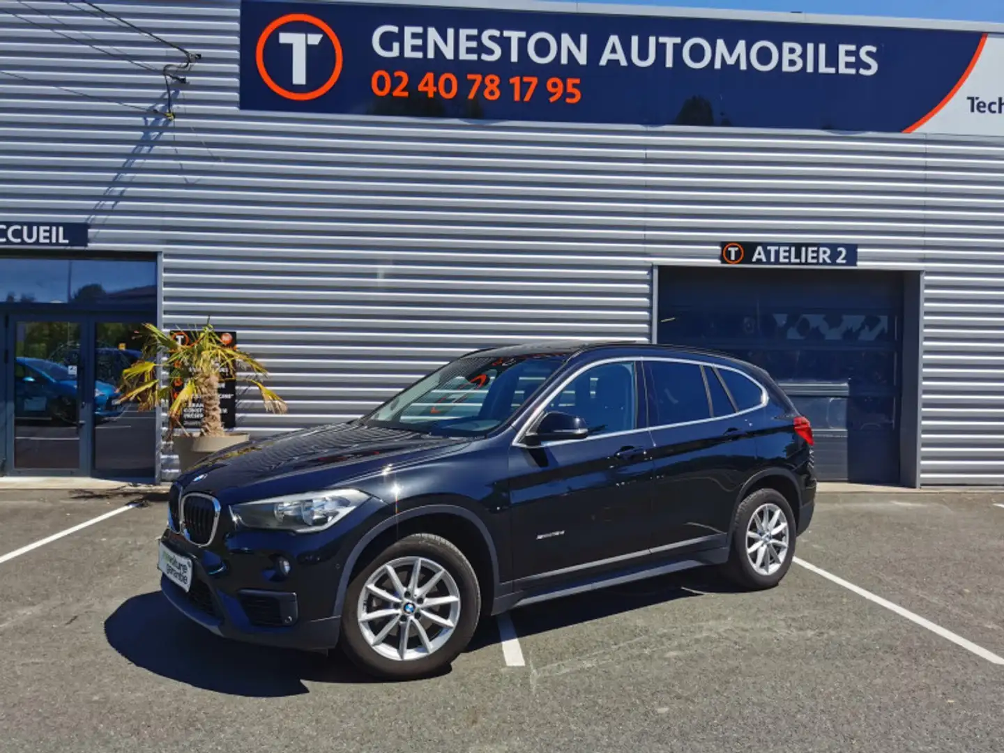 BMW X1 (F48) SDRIVE18DA 150CH BUSINESS Noir - 1