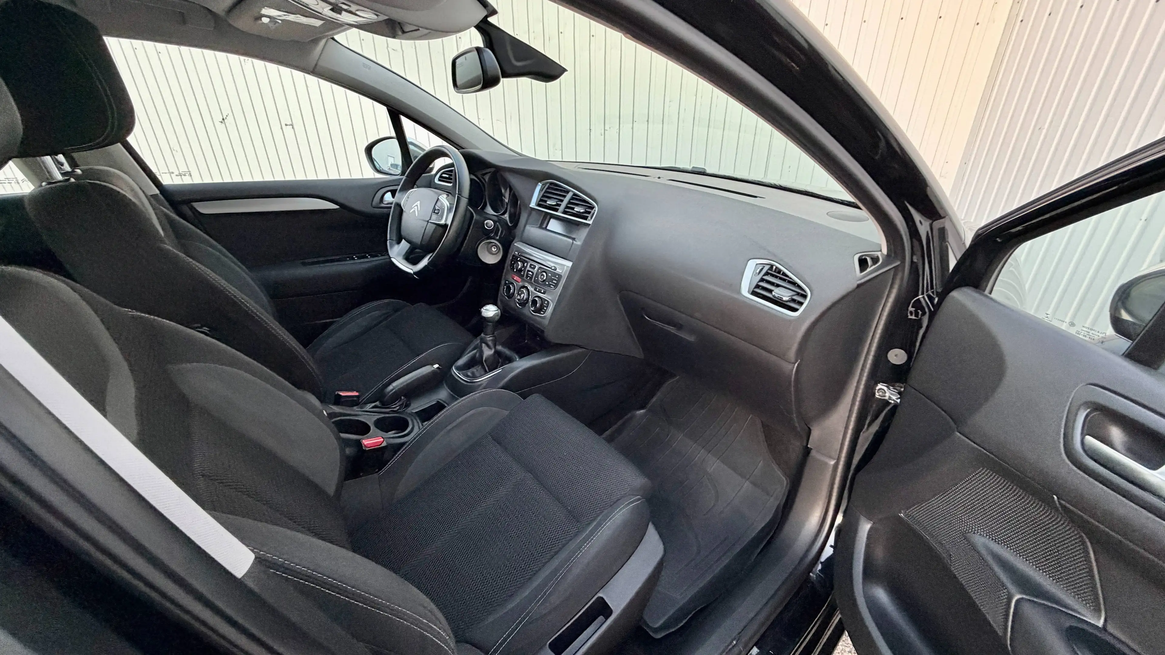 Citroen C4 C4 PureTech 110 Feel Erstbesitz Zahnriemen Getauscht — photo 9