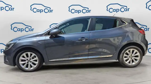 Renault Clio view 2