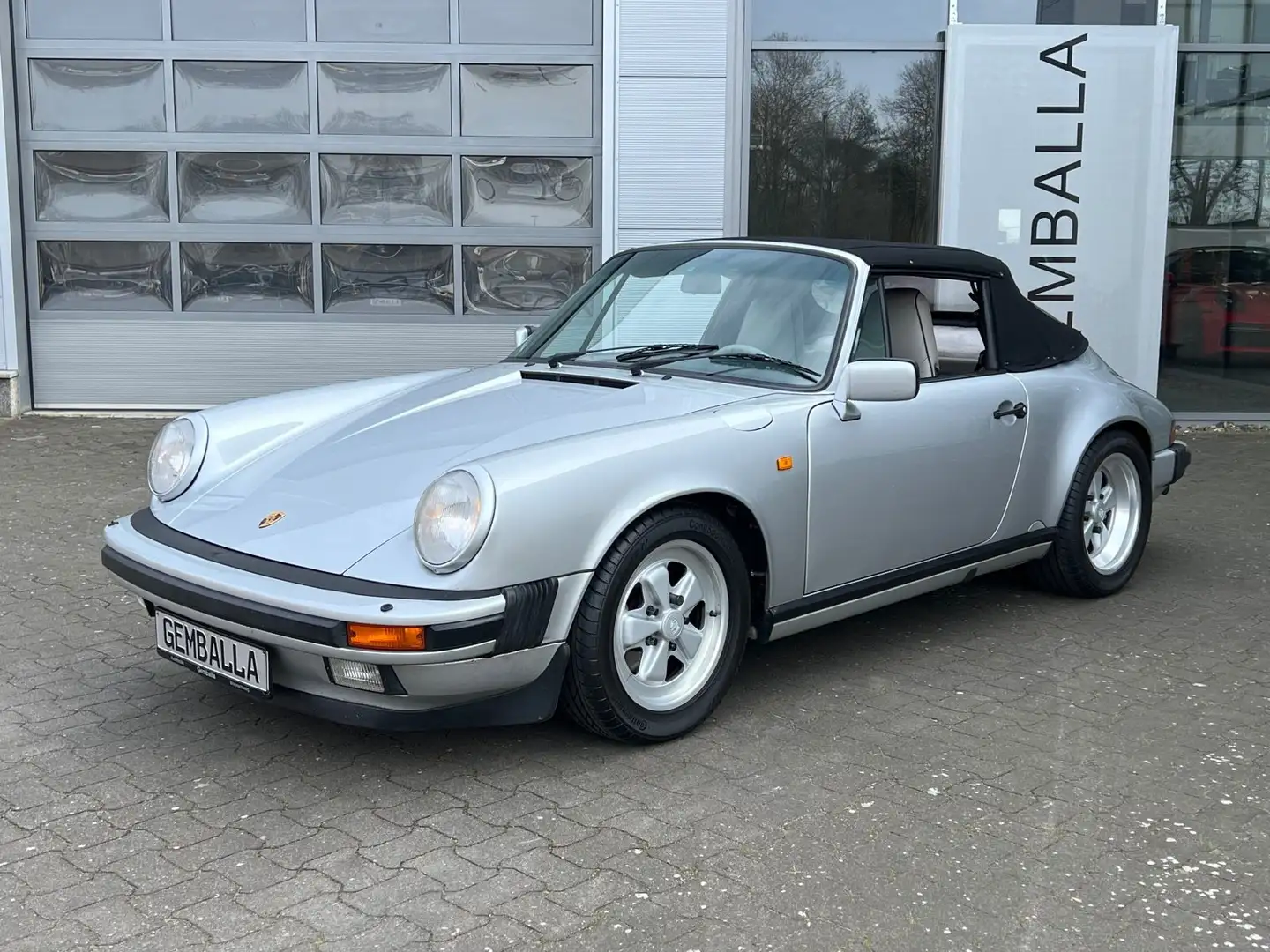 Porsche 911 3.2 5-GANG G50 CABRIO, DE H-ZULASSUNG Argent - 1